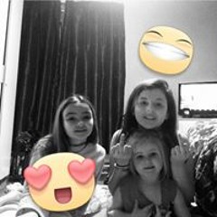 Quëën Hollie Mcconnell