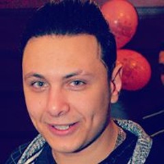 المطرب احمد الشاعر