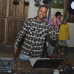 DJ DOUGLAS O PIKA