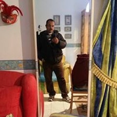 خالد على