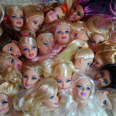 DEAD BARBIES