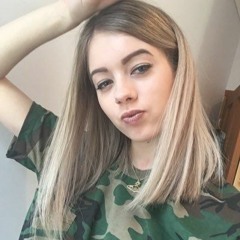 Zoe Tate 1