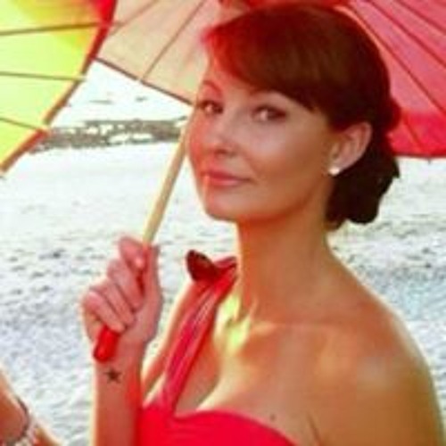 Naomi Russell