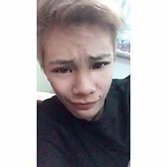 李育呈