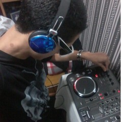 DJ Nicoo Cardozo