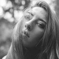 Phoebe-Violet Robertson