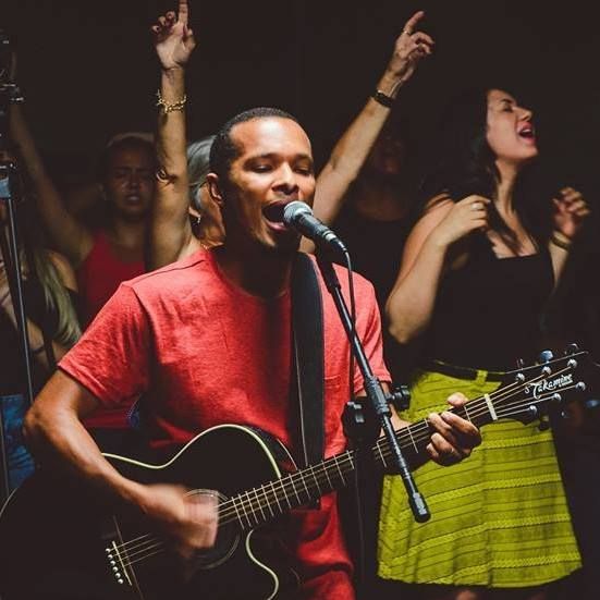 Vinicius Luz cover art