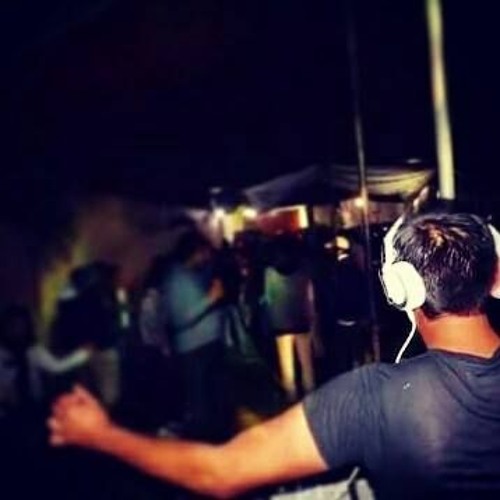 Fernando Lujan-Como Dance With Me (No Master)