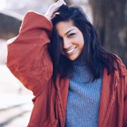 Sarah Khan’s avatar