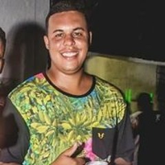 Max Andraade