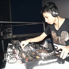 ▲Generation-12▼ (Cris Gomez)