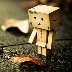 لازال صَوتُكِ لا يُغادرُ مَسمَعي :")