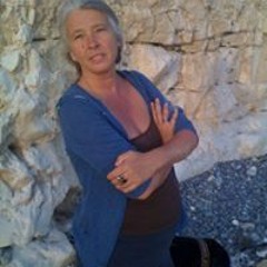 Lisa Lintott