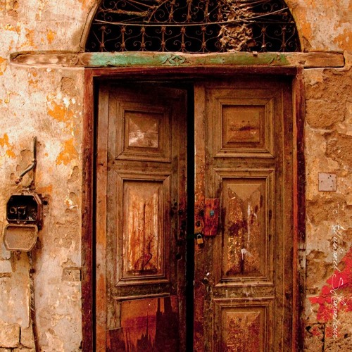 ProVia's Decorator series storm doors provide a stylish, fresh look to accent yo