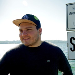 Simon Moessnang Music