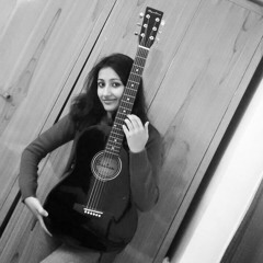 Hawa k jaise chalta hai tu...mai ret jaisi udtii hu....#a lil attempt in #kaun tujhe #acoustic #trench...