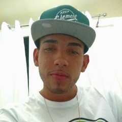Juninho Thybau /Roda de Samba Na Porta de Casa Part. Xande de Pilares e Diogo Nogueira
