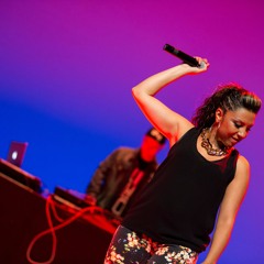 1. Naci Mujer