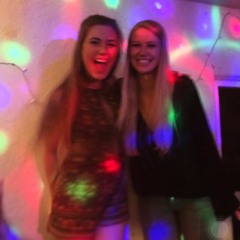 JENNI_FROM_THE_BLOCKK