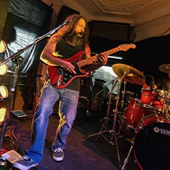 Jez Ashman & The Mojobones