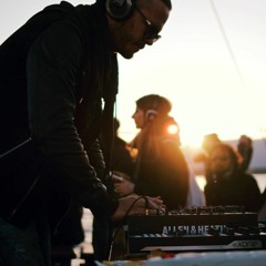 Black-Rabbit / Musta Kani