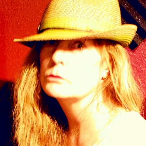 Lucinda in the Studio’s avatar