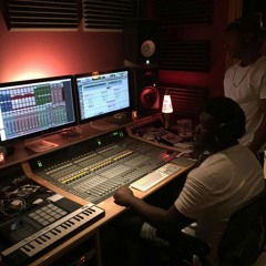 Melo Ezra 🎧🎤🎹