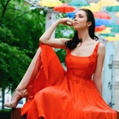 Anna Serova