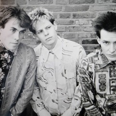 Stitched-Back Foot Airman