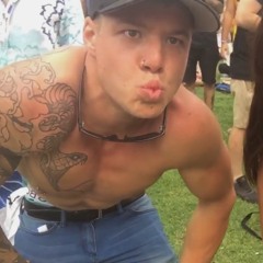 - T O M M Y   B I S S E T -