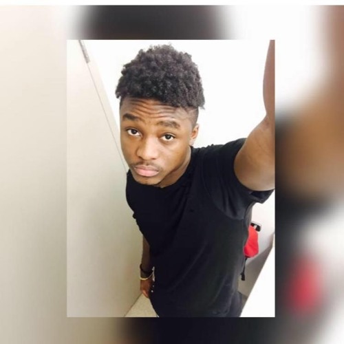 17 - Beat It Up (DatPiff Exclusive)