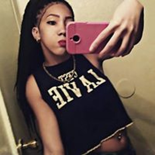Stream Courtney Nichole music Listen to songs, albums, playlists for
