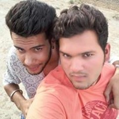 Aavez Khan