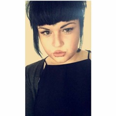RobynLouisex