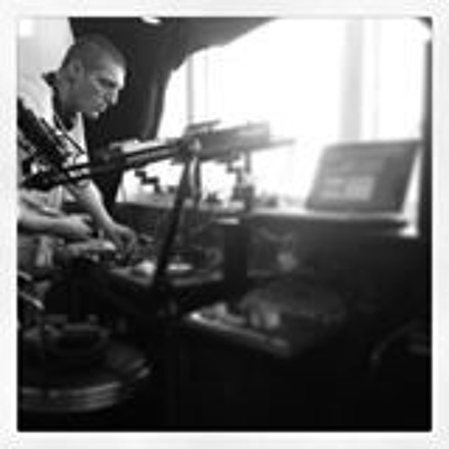LifE ON WaX Guest DJ SPEAKS TACTICAL ASPECT N DJ VISION - Forthcomin DnB - JUNGLE Subfm