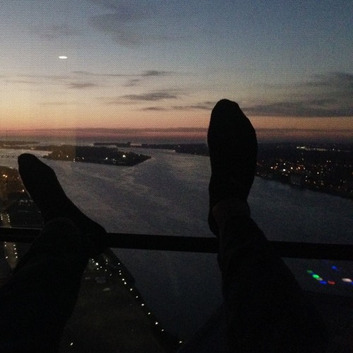 no body listen to Techno..... its mostly soul