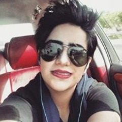 الفنانة ساره عبد العزيز