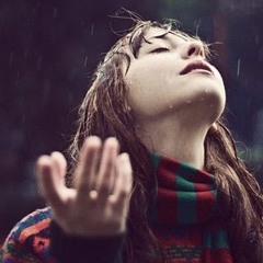 سارا نائینی