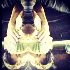 † \ 1 8 7 P Y R ø †