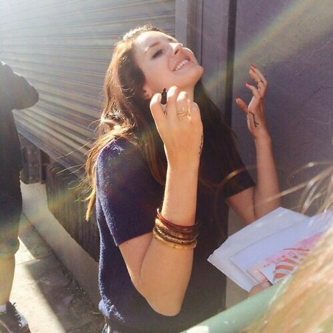 Қыз өгей әкесін жыныстық қатынасқа түсіреді