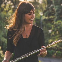 Hannah Darroch, flute