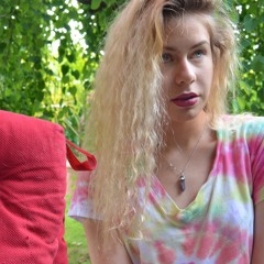 Sarapalepink
