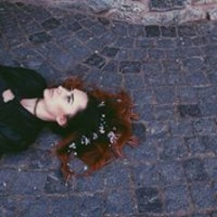 Анита Попова