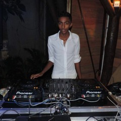 100 % DANCEKLASH VS MOOMBAHTON #SUPPORTED BY TJ & DJYash