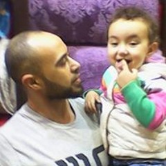 ادم الخياط