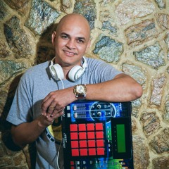 Igor DJ Feat Romero Melody - Avisa Que Jesus Vai Voltar.( UFG Studio ).