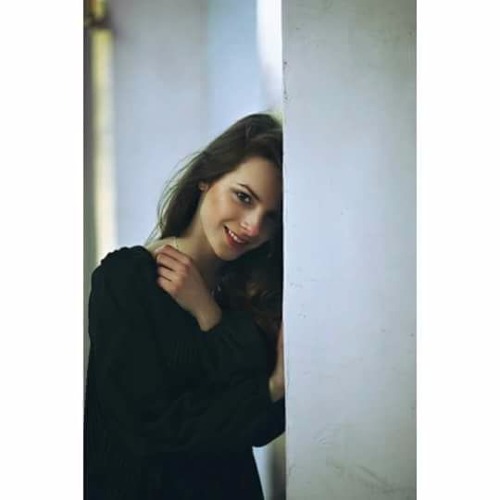 Zeynep Alasya - Öyle Gariptir Ki Hayat