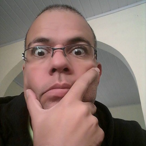 Roberto Freire 2’s avatar