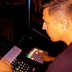 DJ Producer Justin Thomas