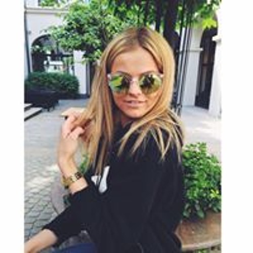 Karlina St’s avatar